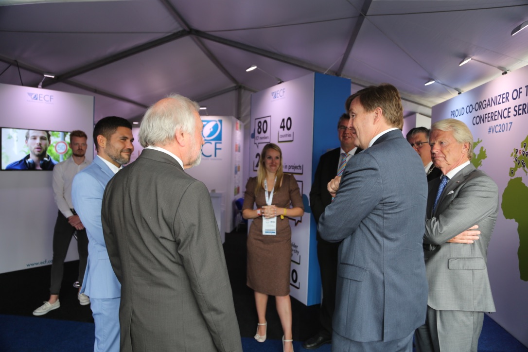King Willem-Alexander of the Netherlands visited the CHIPS Exhibition stand at Velo-city