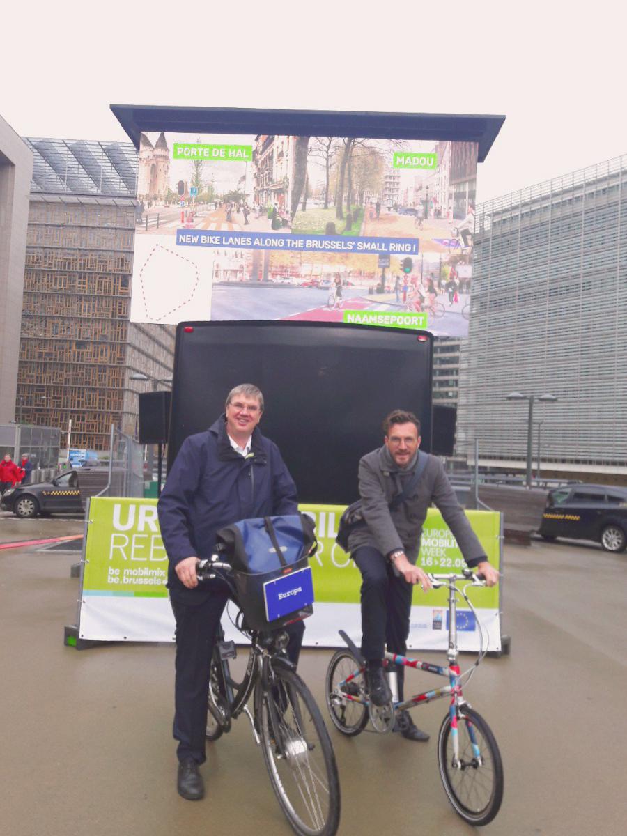 ECF Secretary General Bernhard Ensink, and Minister of mobility, Pascal Smet