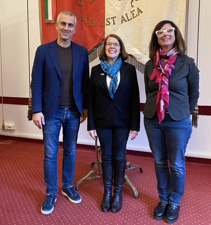 Mayor of Rimini, Jamil Sadegholvaad, CEO of ECF, Jill Warren, and Councilor for Mobility, Transport, and Urban Planning of the Municipality of Rimini, Roberta Frisoni.