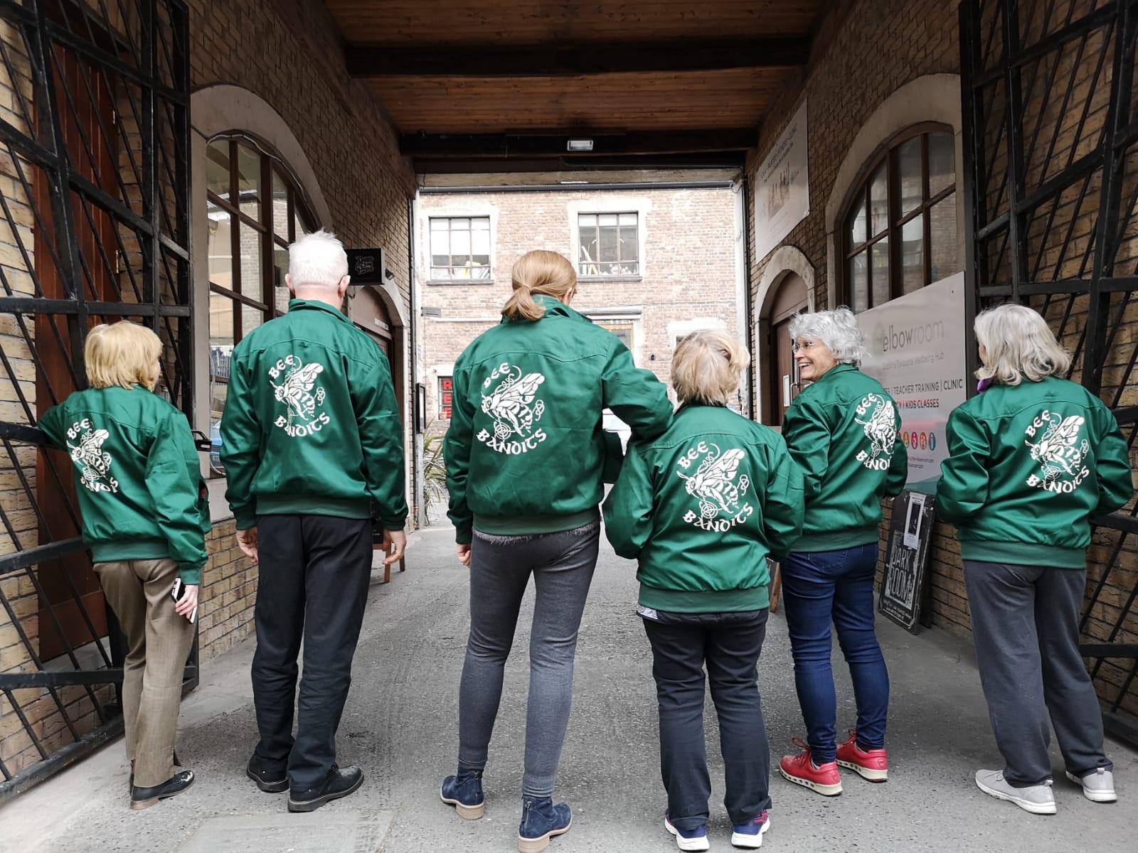 Strength in Numbers participants wearing their bespoke jackets for the Bee Bandits Bicycle Gang. Image courtesy of James O’hÁodha. 